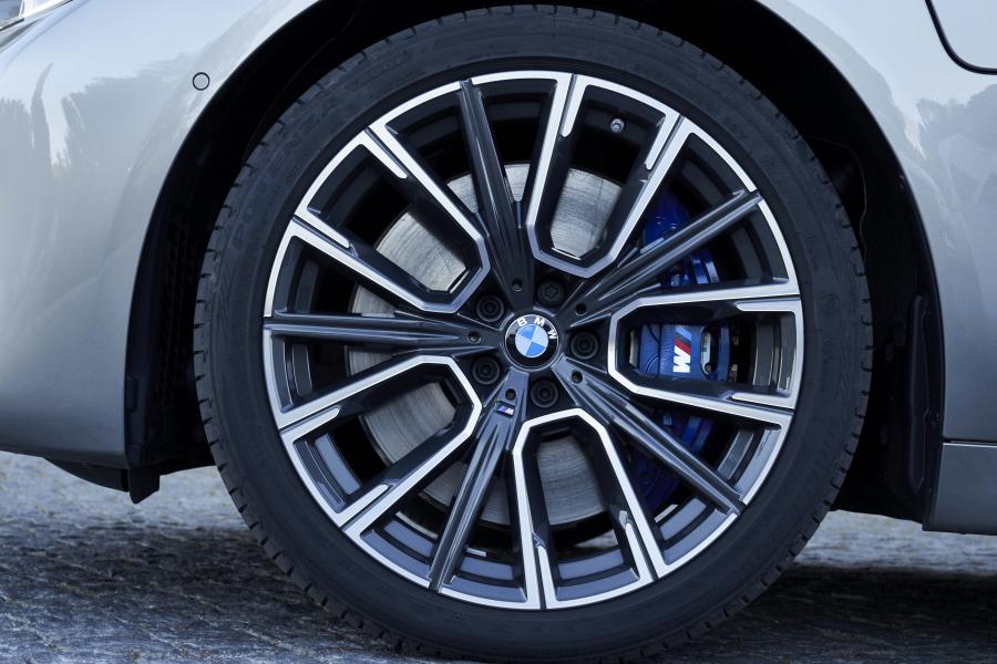 Колеса BMW 745Le xDrive M Sport (G12) 2019 года  (WW) (фото 36 из 103)